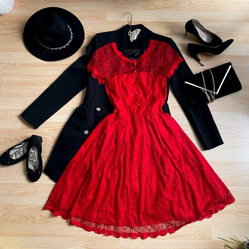 Red Lace Midi Dress - Elegant Evening Vintage Style - Picture 2 of 8